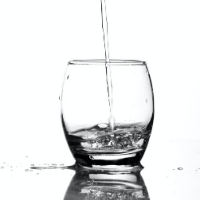 10 Easy Ways to Drink More Water, by Yong Li
